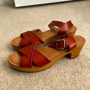 Time‎ and Tru Heeled Sandals Ankle Strap Open Toe Casual Clogs Size 10